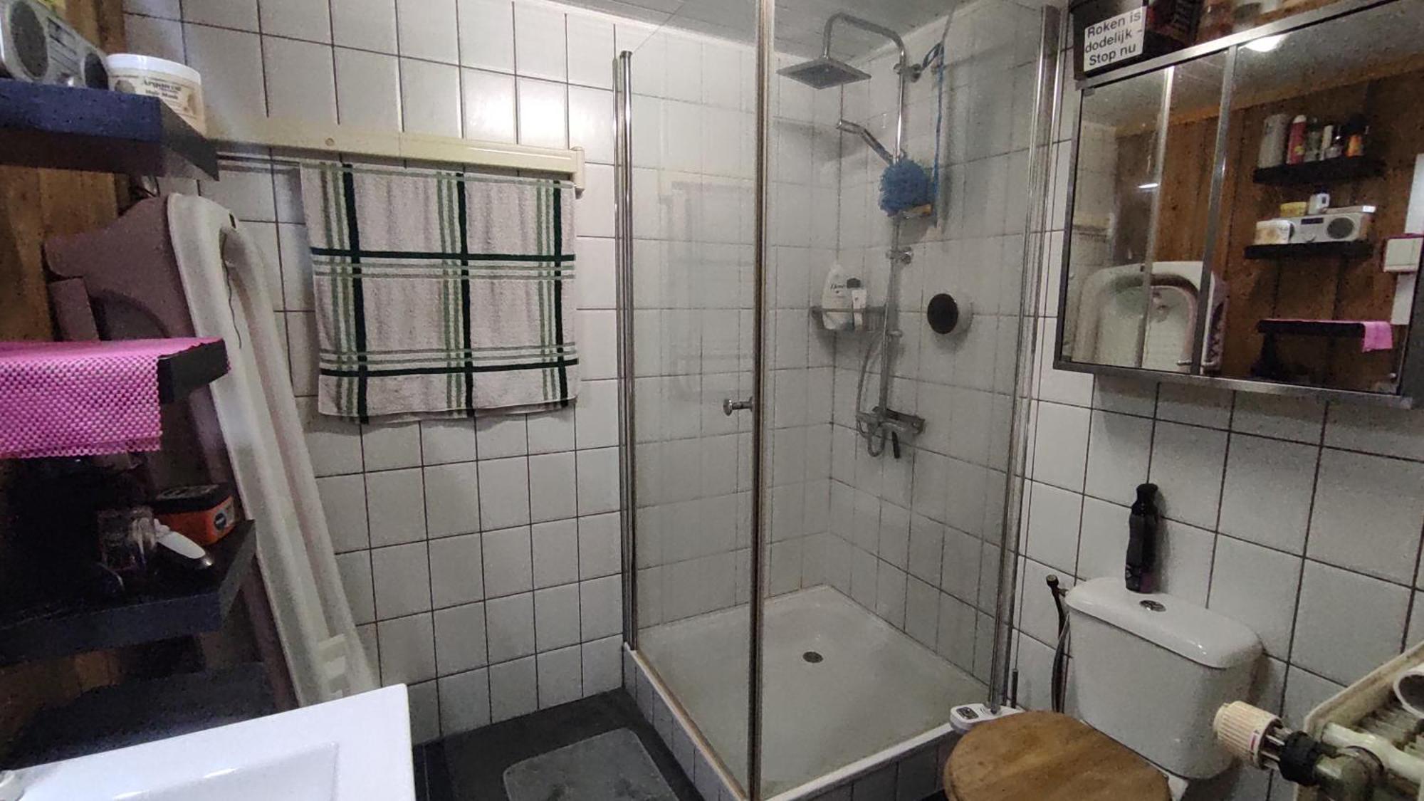 "Tempat Senang" Chalet On The Beautiful Veluwe With Airco Sauna Bbq Jacuzzi Beamer And Dog Putten Dış mekan fotoğraf